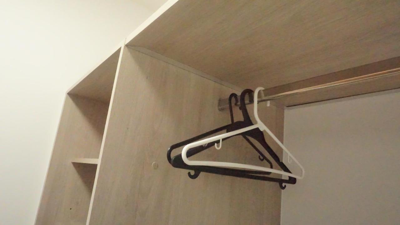 1410 Habitacion En Lujoso Departamento - Atelier Quito Esterno foto